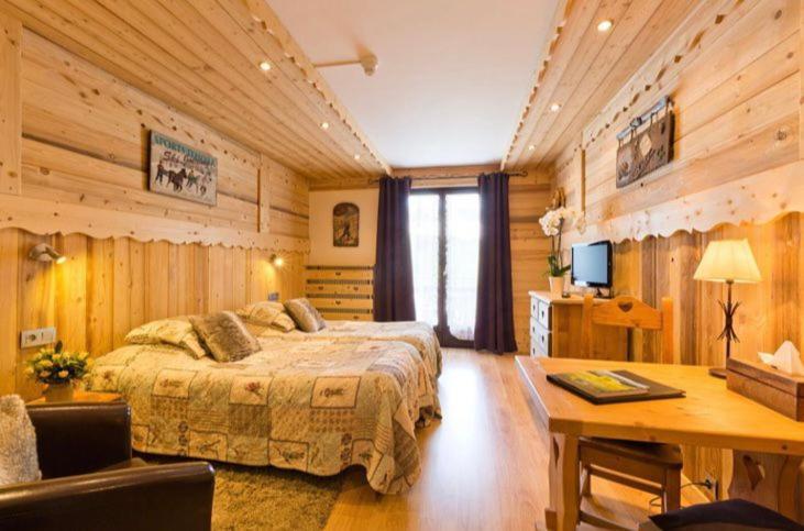 Le Cro-Bidou Hotel Bernex Bagian luar foto