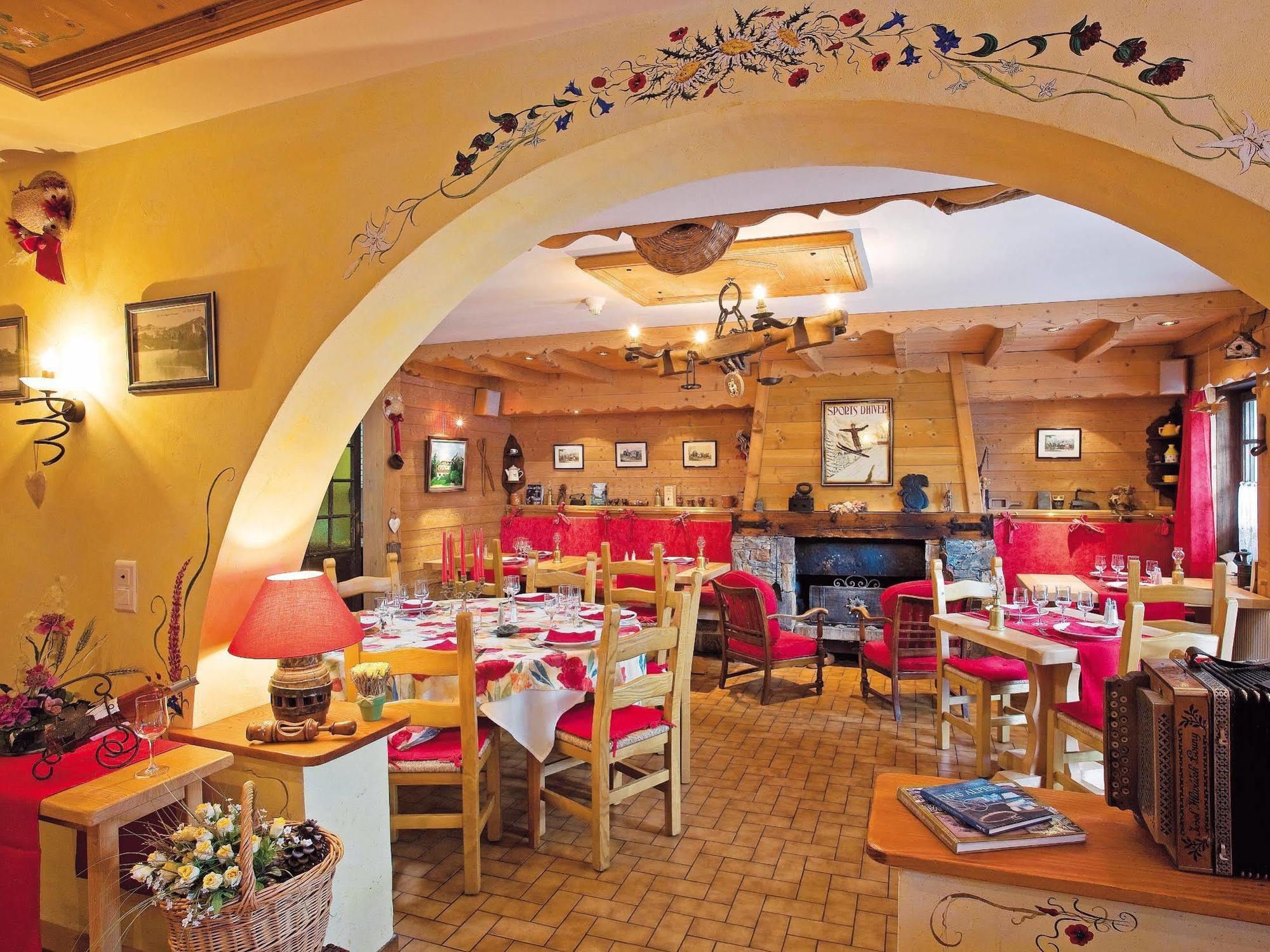 Le Cro-Bidou Hotel Bernex Bagian luar foto
